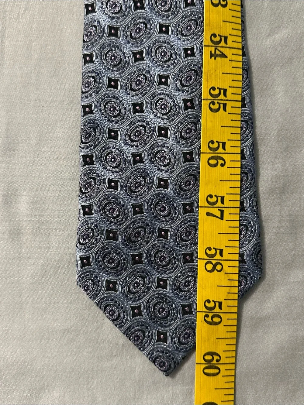 Jos A Bank Signature Collection Silk Tie Mens Blue Gray Geometric Medallion